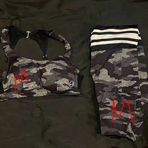 Bombshell leggings. 3 leggings and 1 matching top. Refer to pics for sizing.